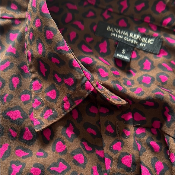 Banana Republic Animal Print Blouse - Picture 3 of 4